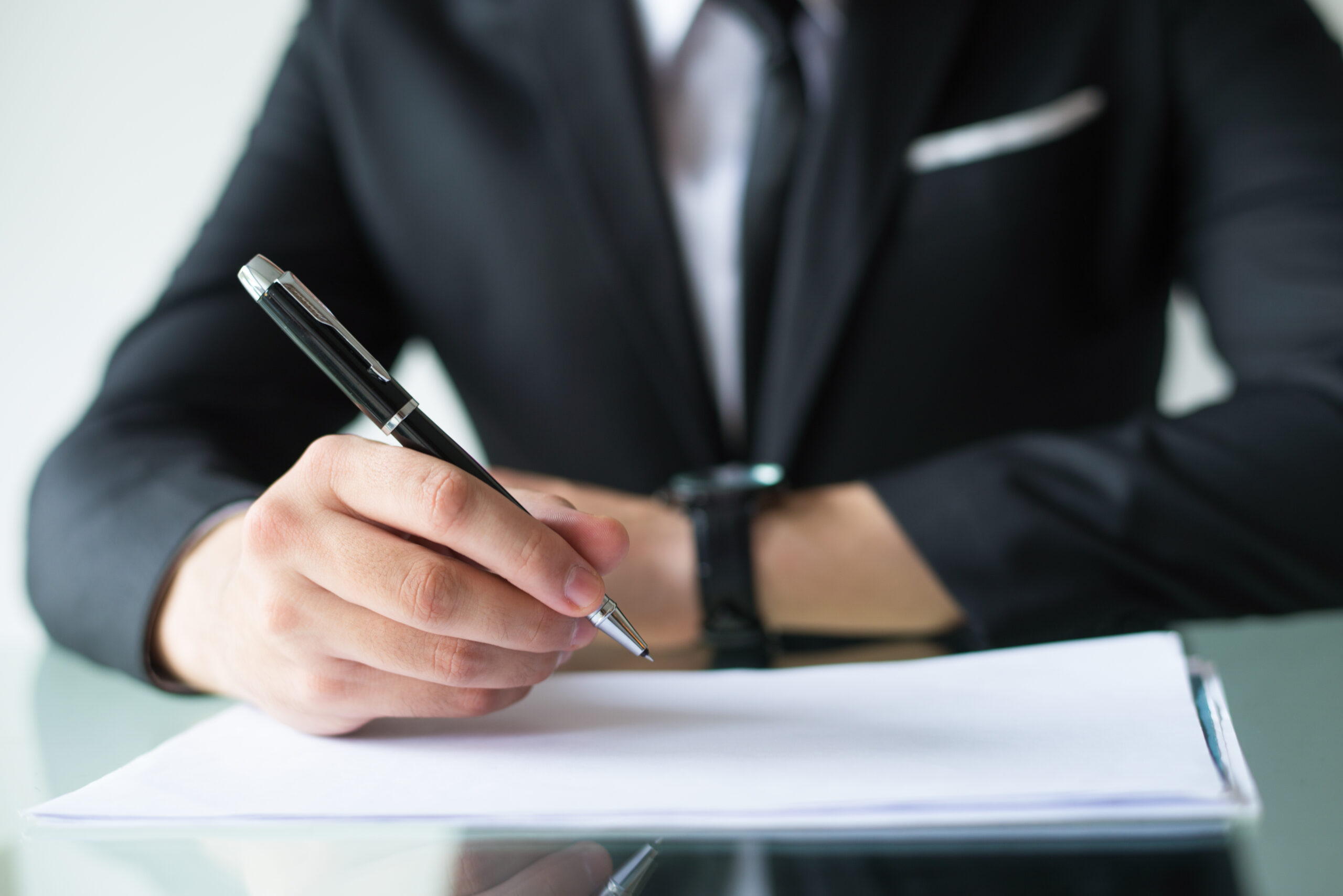 Top Features of Contract Automation Software in Saudi Arabia